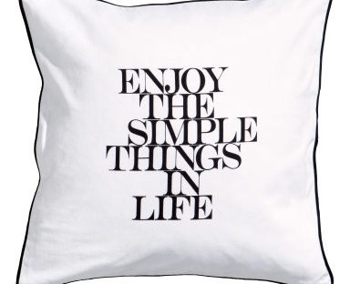 h&m simple things cushion