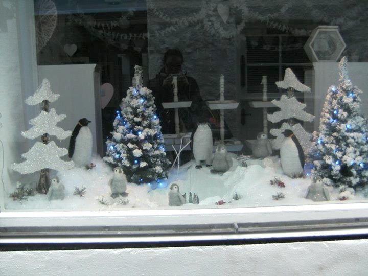 christmas window display