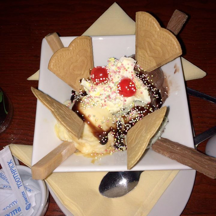 ice cream sundae at Drecklys