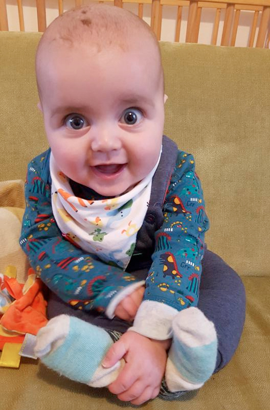 jenson sitting up seven months old