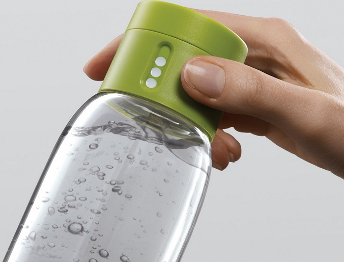 dot water bottle from joseph joseph