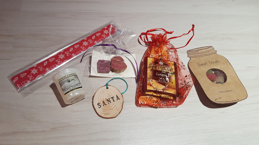 review of The Essential Christmas #BoxOfLame