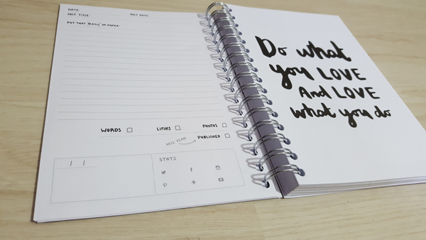 Review of The Ultimate Blog Planner from Dot Creates