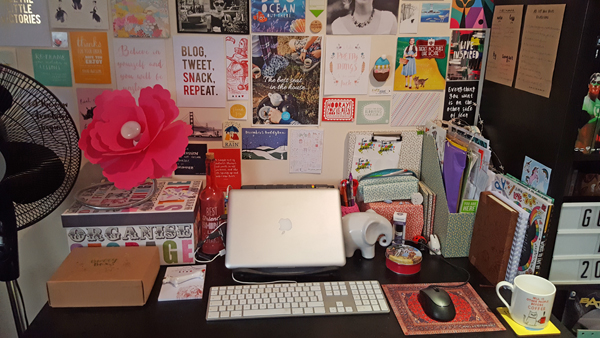 tidy desk