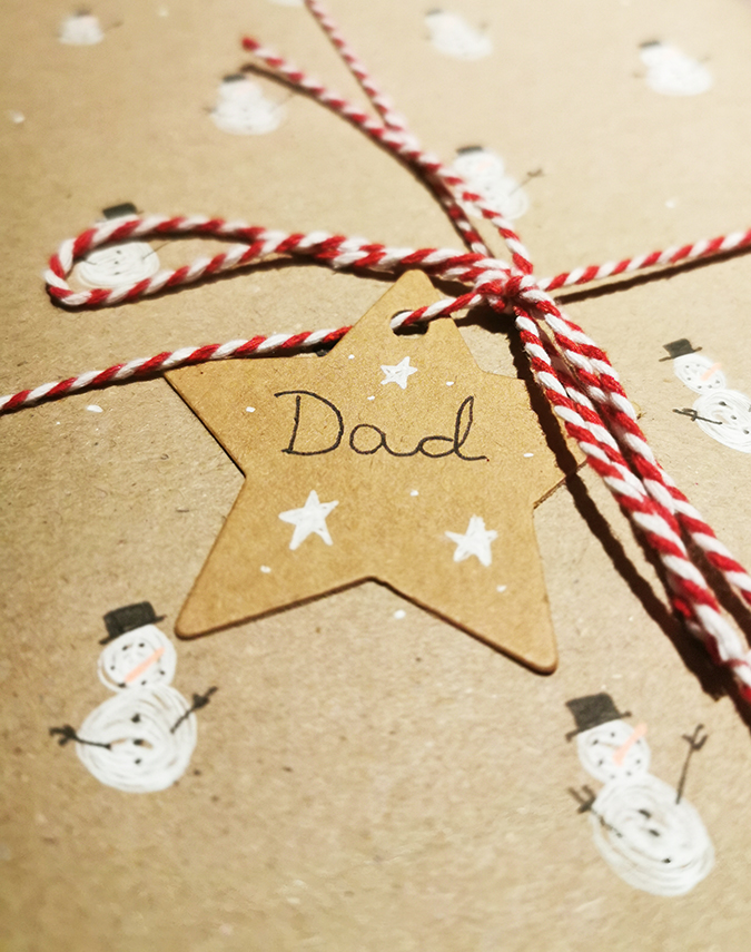 DIY Christmas gift wrap