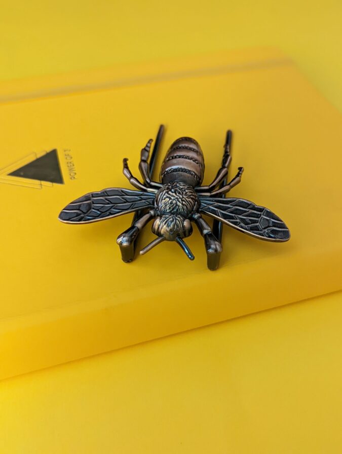 Esterbrook bee page holder