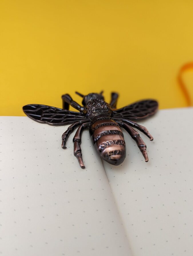 Esterbrook bee page holder